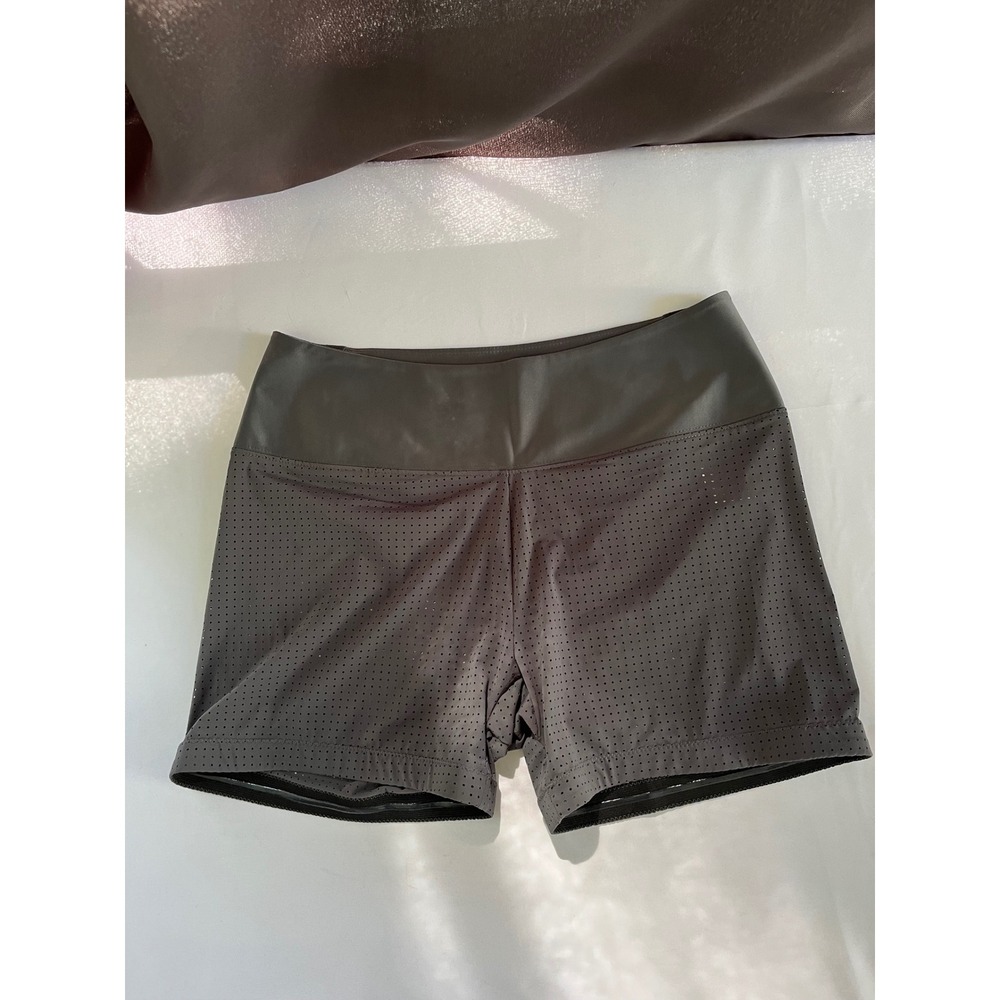 Kinona Womens Gray Perforated Laser Cut Athletic Golf Shorts Size Medium